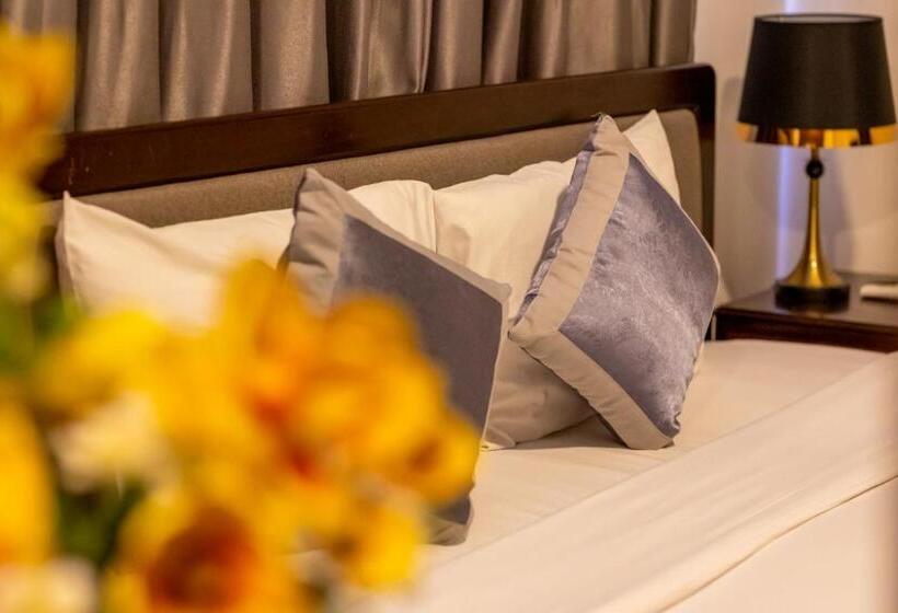 استودیوی استاندارد, Baly Hotel And Spa