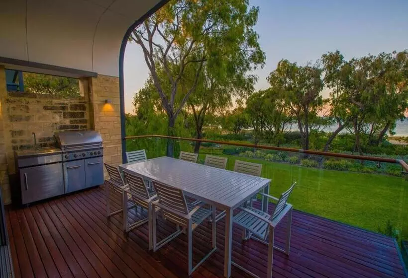 オーシャンビューの３ベッドルームデラックスアパート, Aqua Resort Busselton