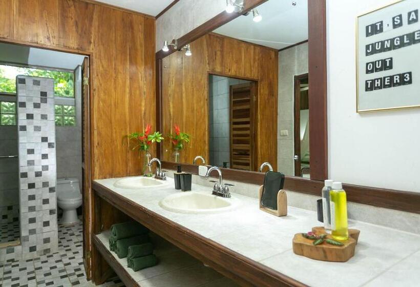 غرفة عائلية, La Kukula Lodge