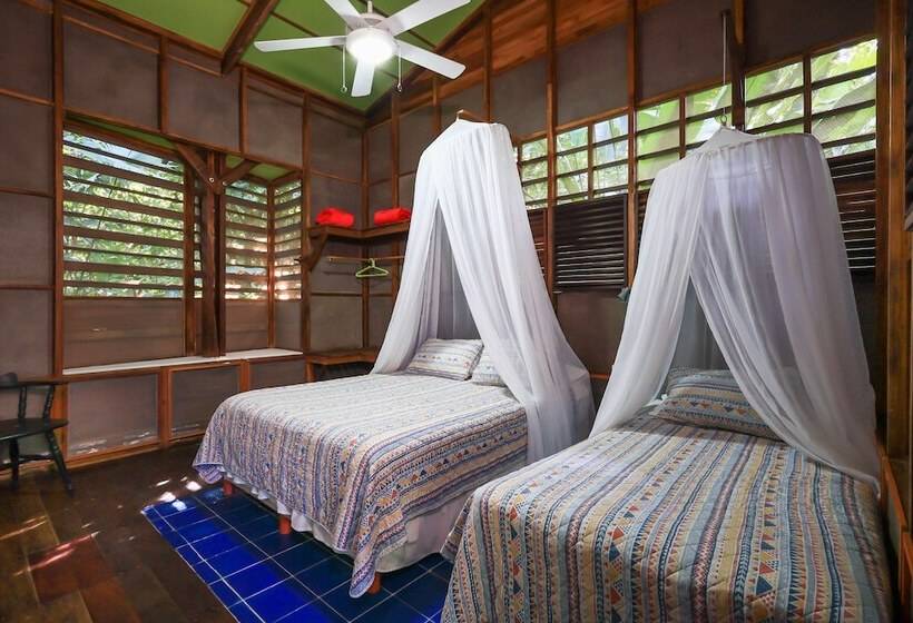 بنجلو قياسى غرفتين نوم, La Kukula Lodge