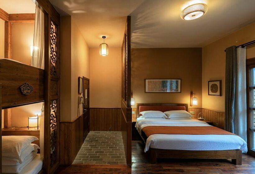 اتاق خانوادگی, Moondance