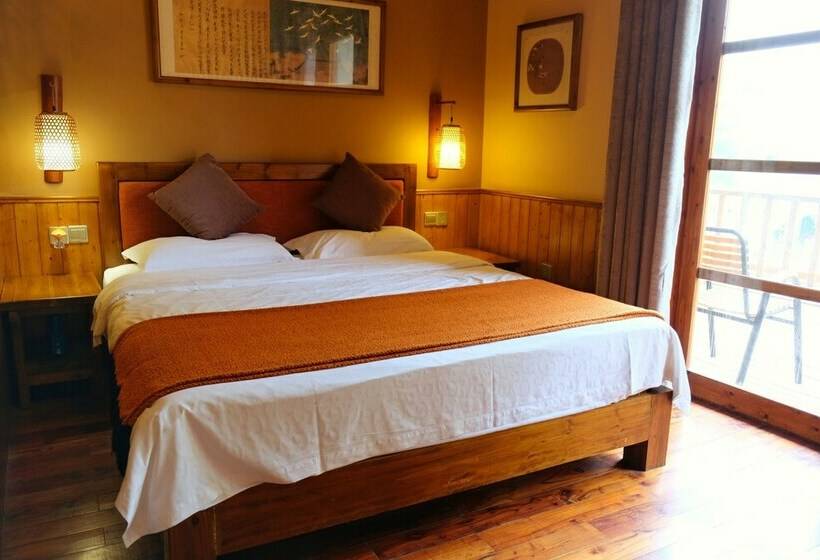 اتاق خانوادگی, Moondance