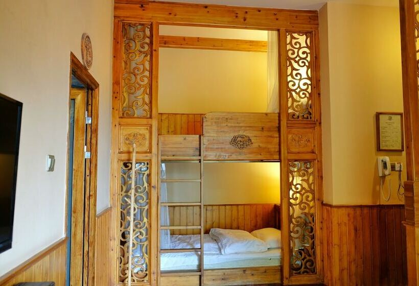 اتاق خانوادگی, Moondance