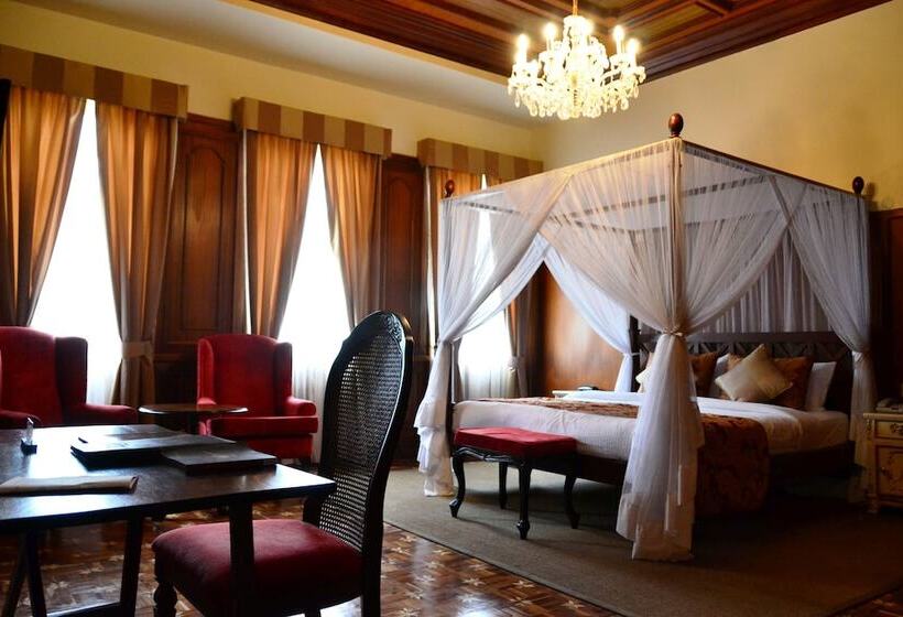 سوییت جونیور, Muthu Sovereign Suites & Spa, Limuru Road, Nairobi