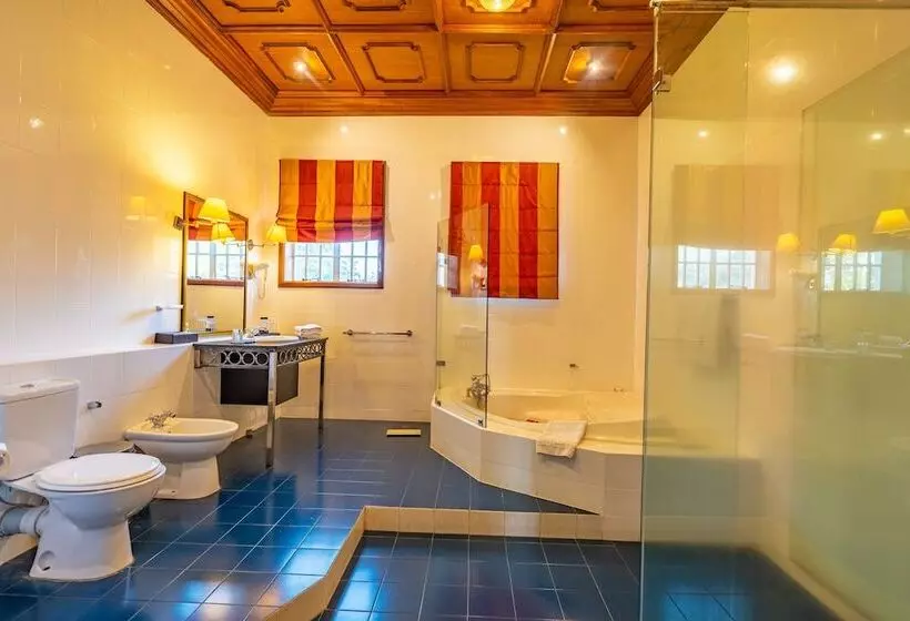 プレジデントスイートルーム, Muthu Sovereign Suites & Spa, Limuru Road, Nairobi