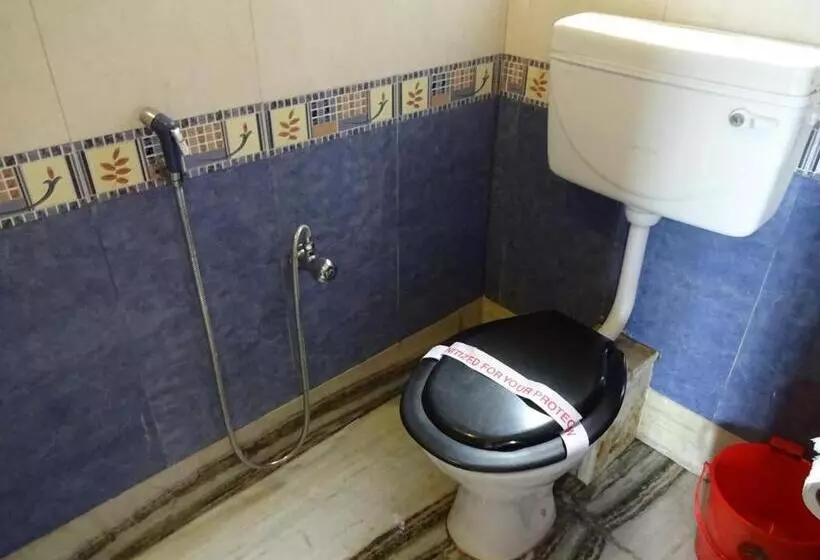اتاق لوکس خانوادگی, Jain Group Hotel Royal Residency