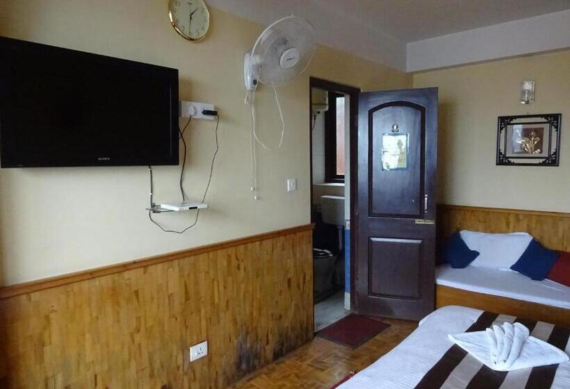 Deluxe Familjerum, Jain Group Hotel Royal Residency