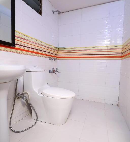 Номер Стандарт, The Leef Inn 500ms From Nakki Lake