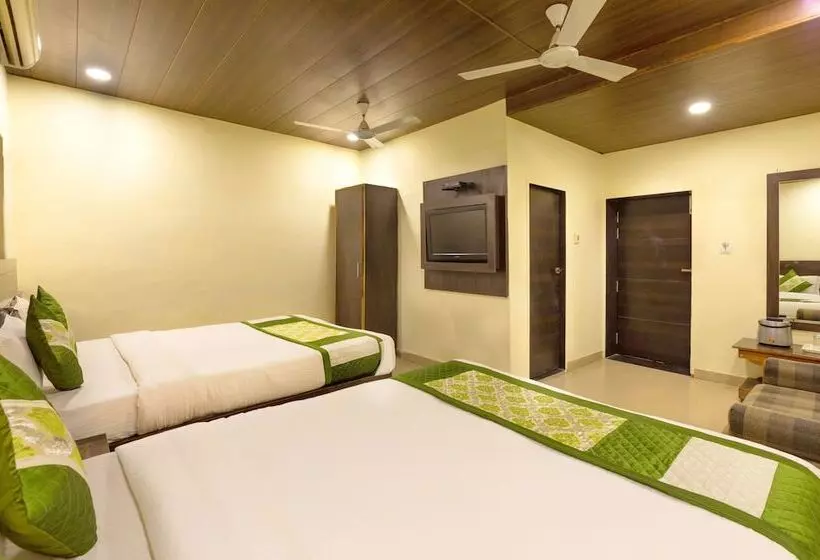 Deluxe-huone, The Leef Inn 500ms From Nakki Lake