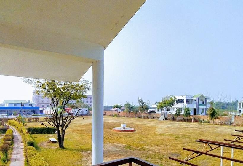 غرفة ديلوكس, The New Swaraj Resort