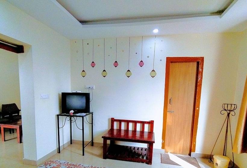 غرفة قياسية, The New Swaraj Resort