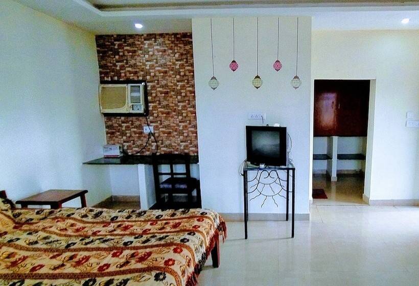 디럭스 룸, The New Swaraj Resort