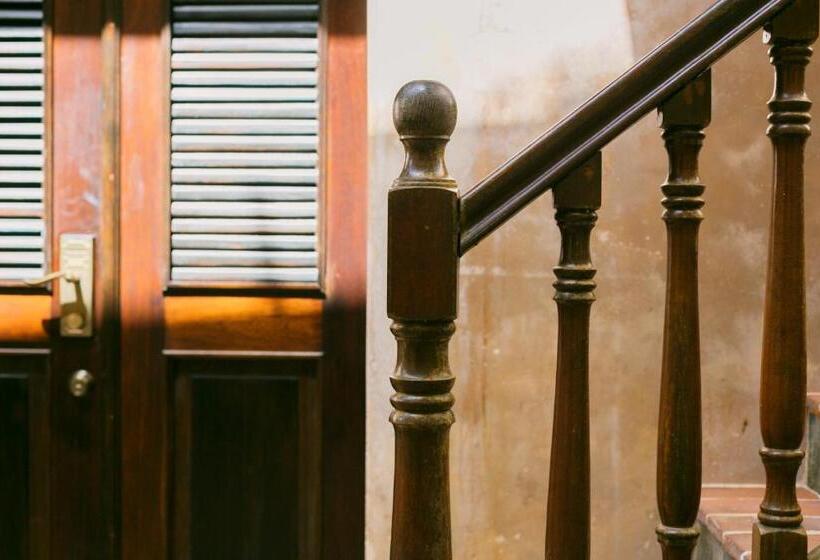 سوئیت با تخت بزرگ, Villa Herencia