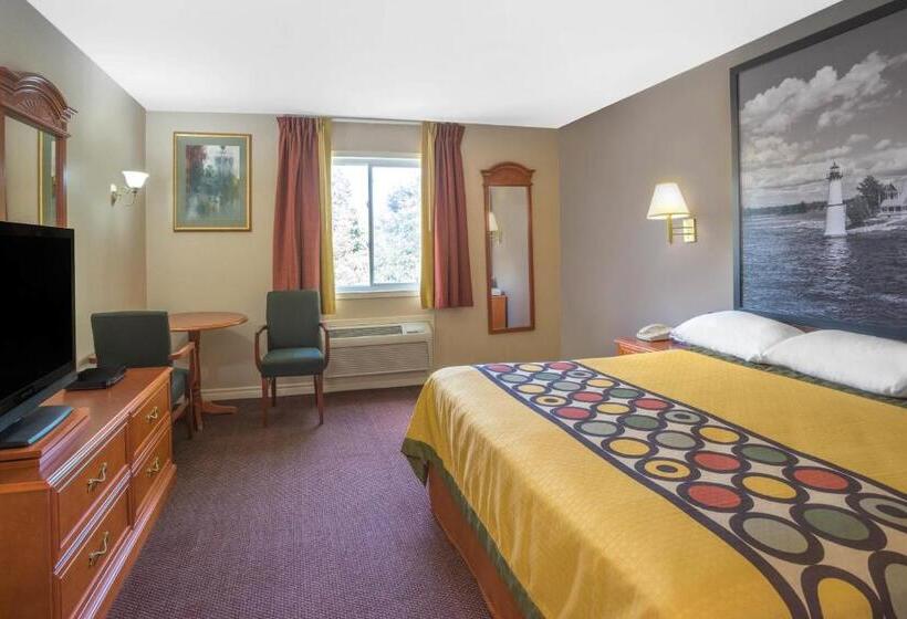 带大床的标准工作室, Super 8 By Wyndham Kingston