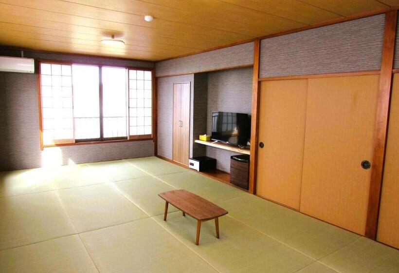 Familiekamer, 割烹旅館霞ヶ浦