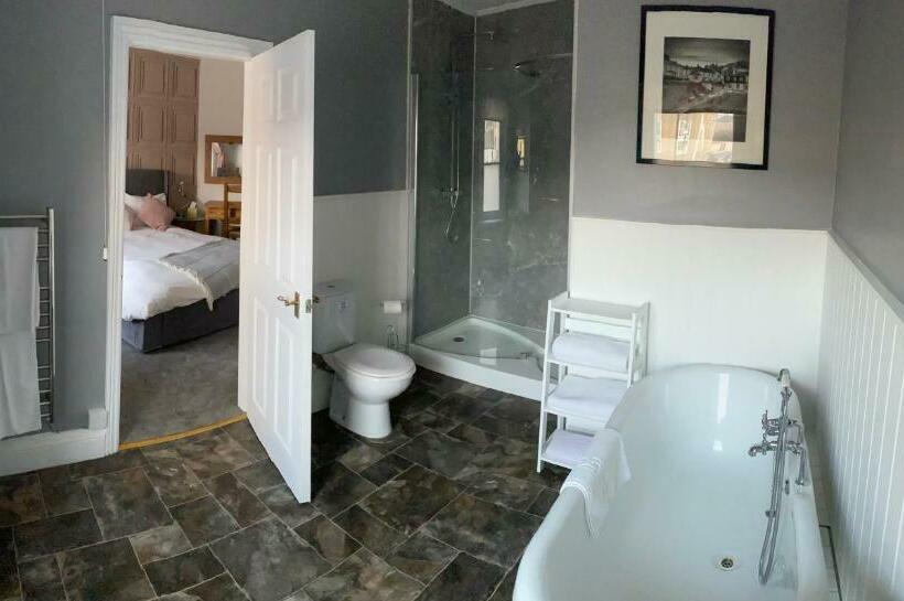 غرفة ديلوكس سرير كينج, Haven House