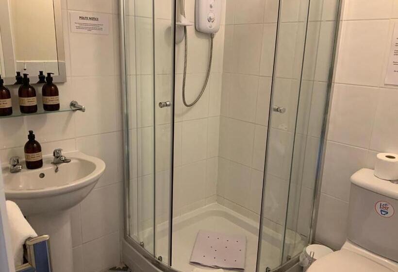 Номер Deluxe, Haven House