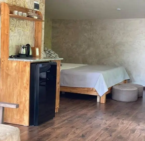 庭の見えるスタンダードトリプルルーム, Ecolife Lodge Hotel & Restaurant