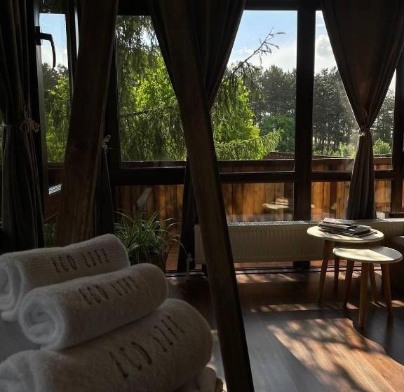 庭の見えるスタンダードトリプルルーム, Ecolife Lodge Hotel & Restaurant