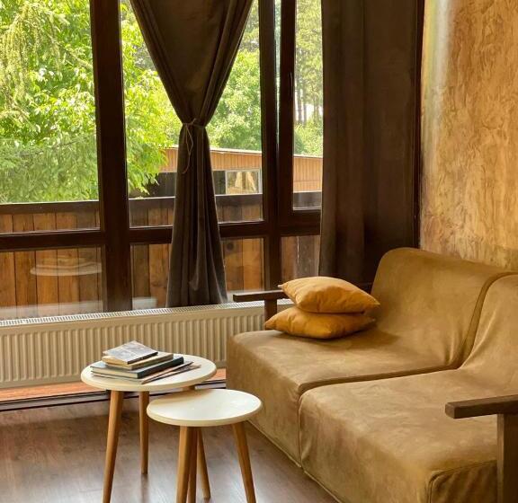 庭の見えるスタンダードトリプルルーム, Ecolife Lodge Hotel & Restaurant