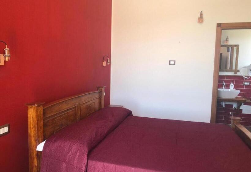 Номер Стандарт с Террасой, The Chalet, Guest House