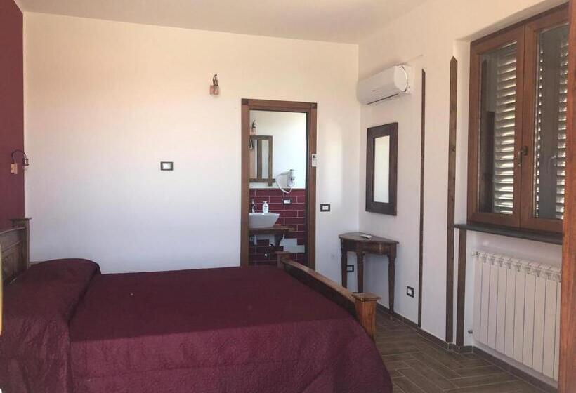 Номер Стандарт с Террасой, The Chalet, Guest House