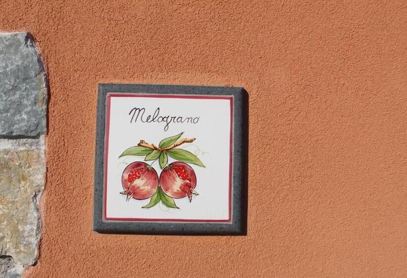 Номер Стандарт с Террасой, The Chalet, Guest House