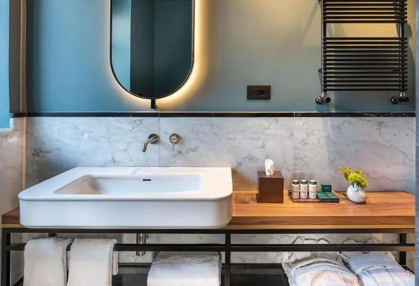 スイート, Byssus Suites