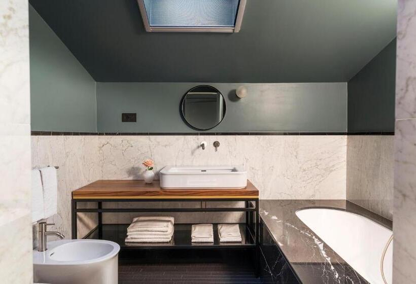 Люкс, Byssus Suites