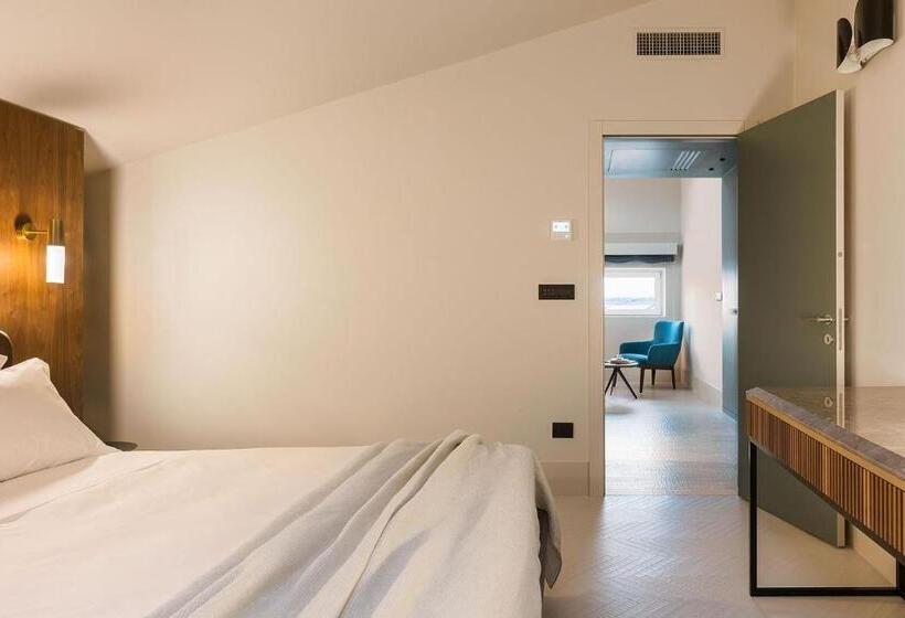 Люкс, Byssus Suites