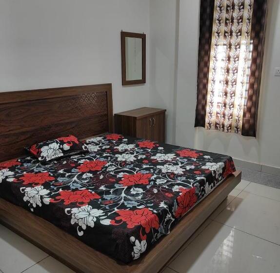 Трехместный Номер Классика, Oyo 86772 V S