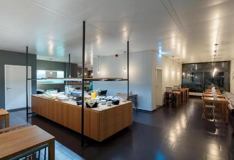 Standard Yhden Hengen Huone, Mk Monteurzimmer Stuttgart