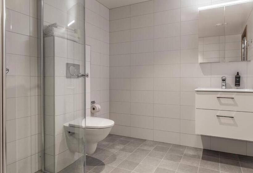 Студия Стандарт, The More Hotel Västra Hamnen