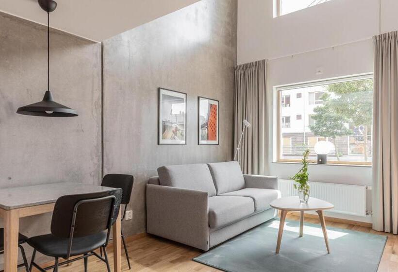 Студия Стандарт, The More Hotel Västra Hamnen