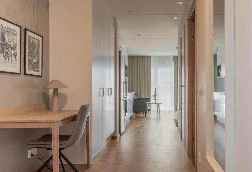 Апартаменты 1 Спальня с Балконом, The More Hotel Västra Hamnen