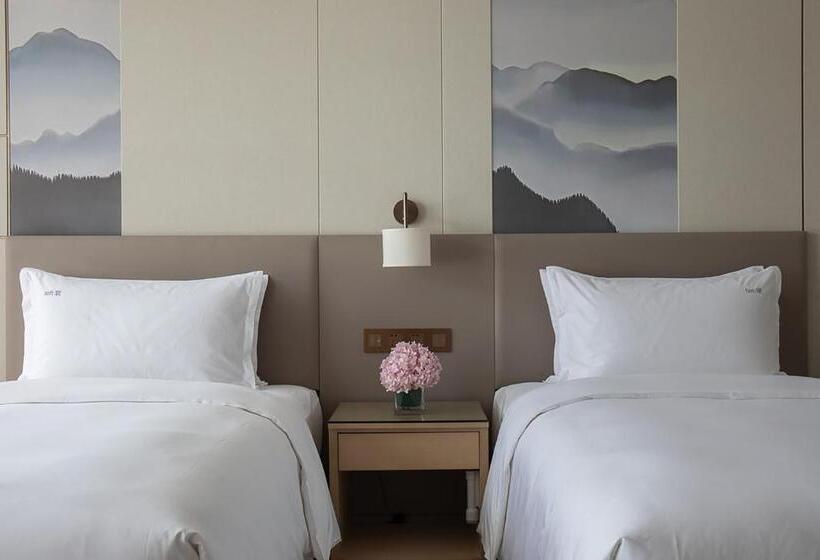 Pokój Standard Widok Góry, Holiday Inn Xining Datong, An Ihg