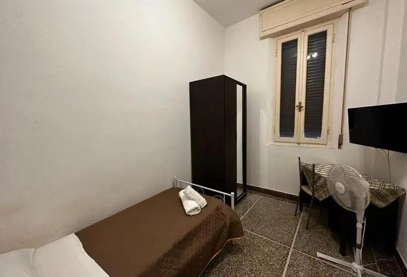 اتاق اکونومی یک تخته, Holiday Pisa Gare 2