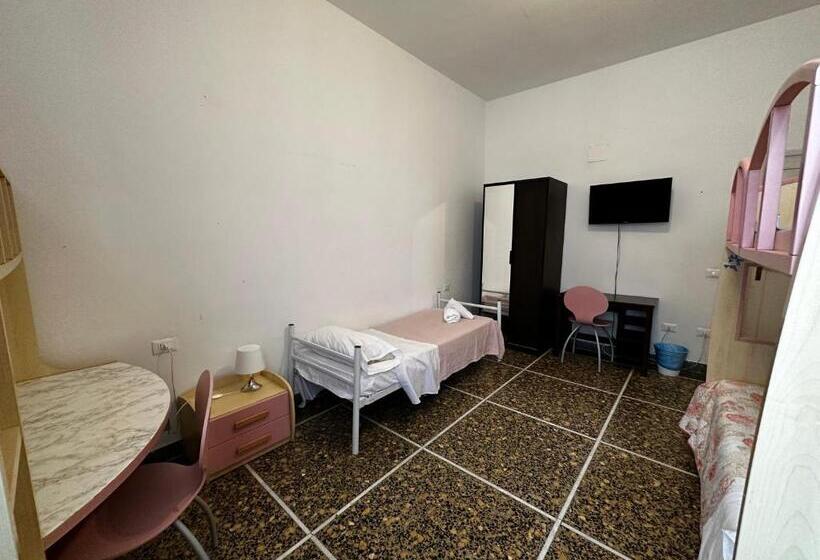 اتاق استاندارد, Holiday Pisa Gare 2