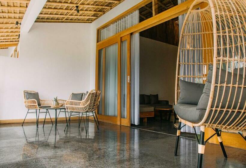 带大床的复式套间, Neano Escape