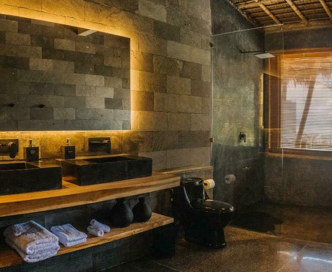 带大床的复式套间, Neano Escape