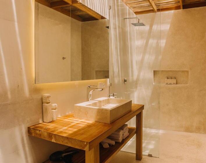 带花园景观的标准洋房, Neano Escape