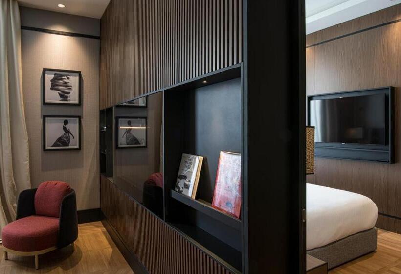 سوییت لوکس, Umilta 36