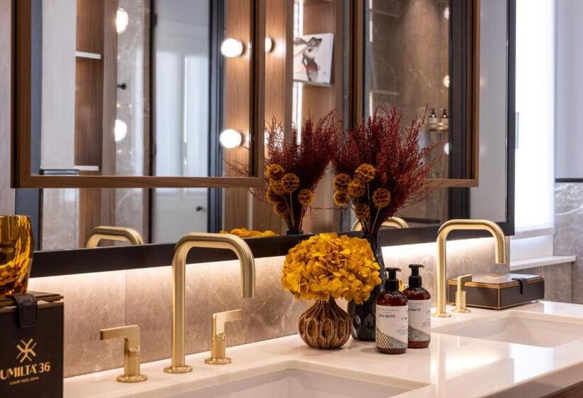 اتاق لوکس, Umilta 36