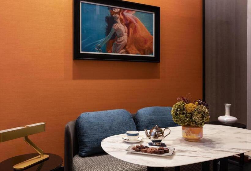 آپارتمان سوپریور 1 خوابه, Umilta 36