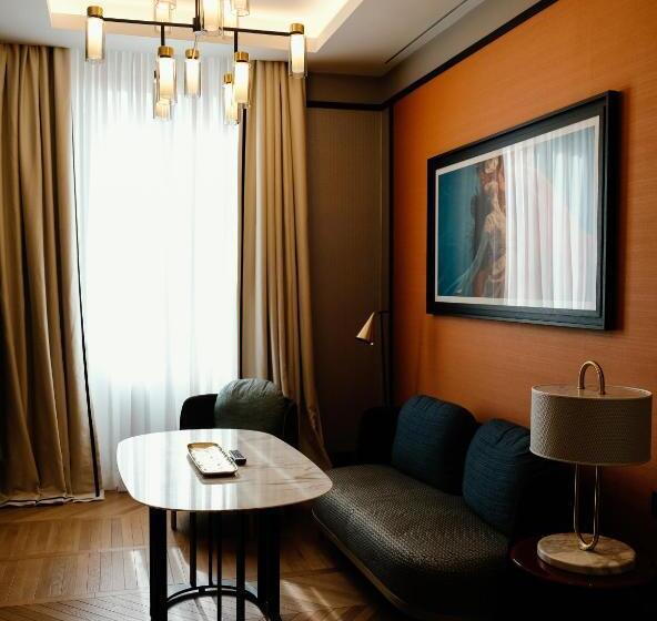 آپارتمان سوپریور 1 خوابه, Umilta 36