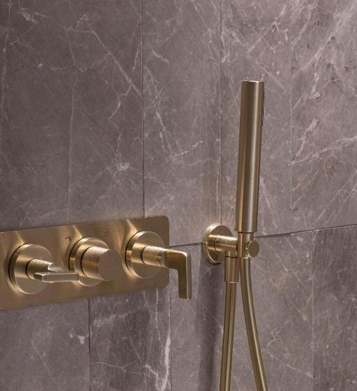 آپارتمان 1 خوابه, Umilta 36