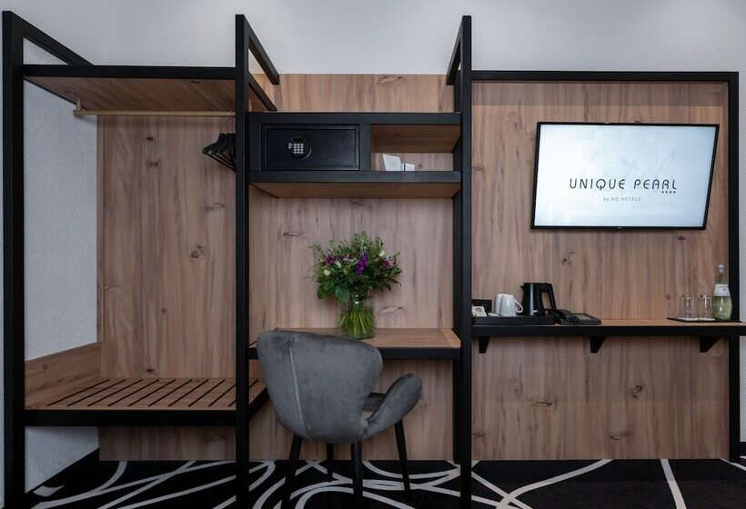 패밀리 룸, Unique Pearl