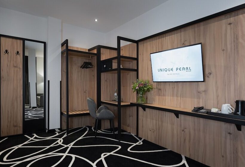 패밀리 룸, Unique Pearl