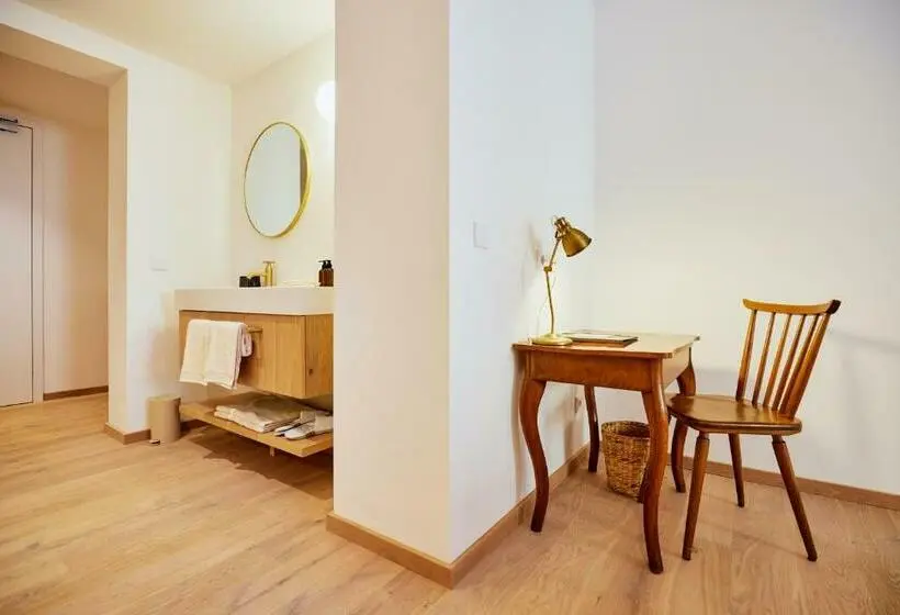 キングサイズベッドのデラックスルーム, Boutiquehotel Zum Goldenen Hirschen