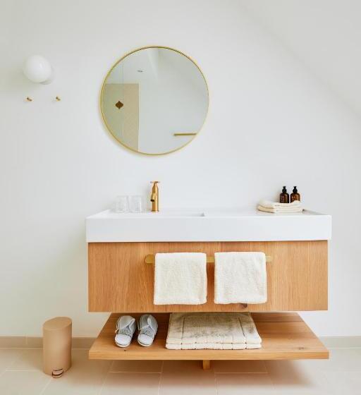 スタンダードルーム, Boutiquehotel Zum Goldenen Hirschen